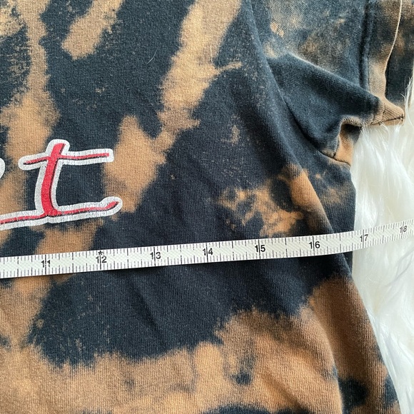 ‼️BLOWOUT SALE‼️5/$25 Bleach dye band shirts - Picture 10 of 17